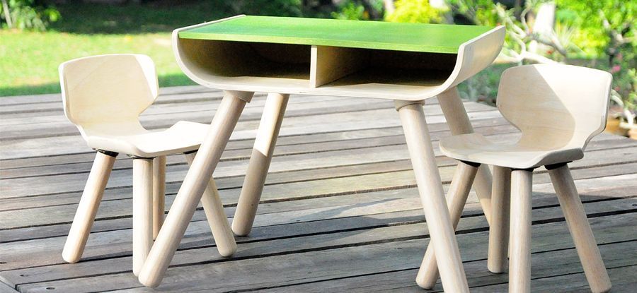 PlanToys-table--chair-2